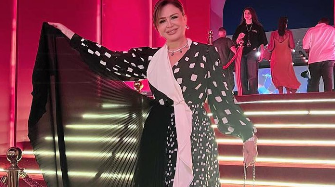 إلهام شاهين إلهام شاهين تتعرّض لموقف محرج في الجونة